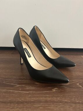Nine West Black Leather Classic Almond Toe Heels